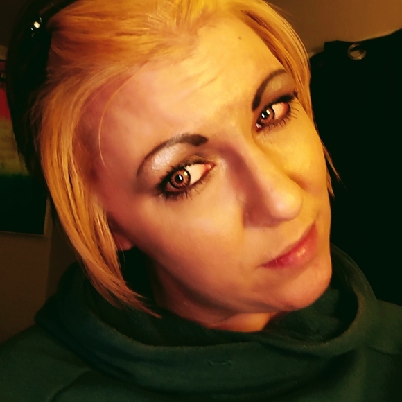 Meet your Posher, Lindsay. - Picture 7 of 16